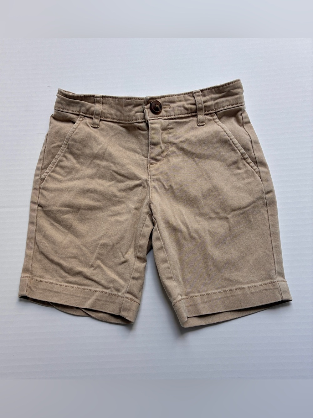 Old Navy Khaki Bermuda Shorts – Classic Tan